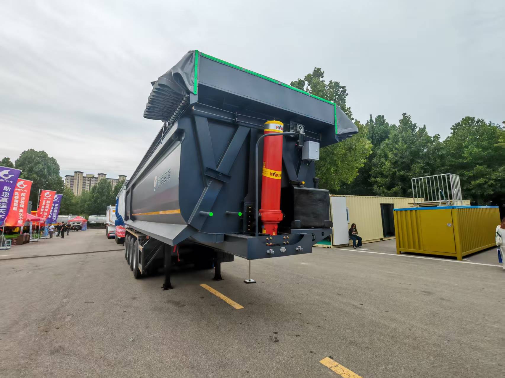 dump semi trailer tires