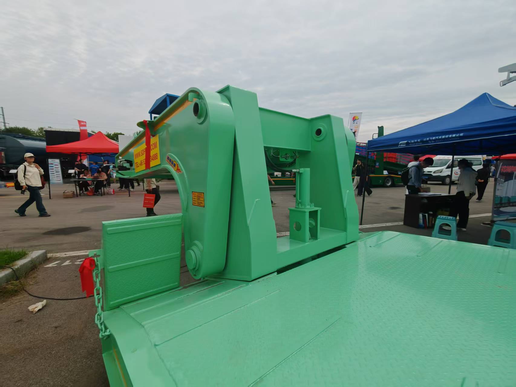 3 Axles 50 Tons Flatbed Semi Trailer Detail Picture