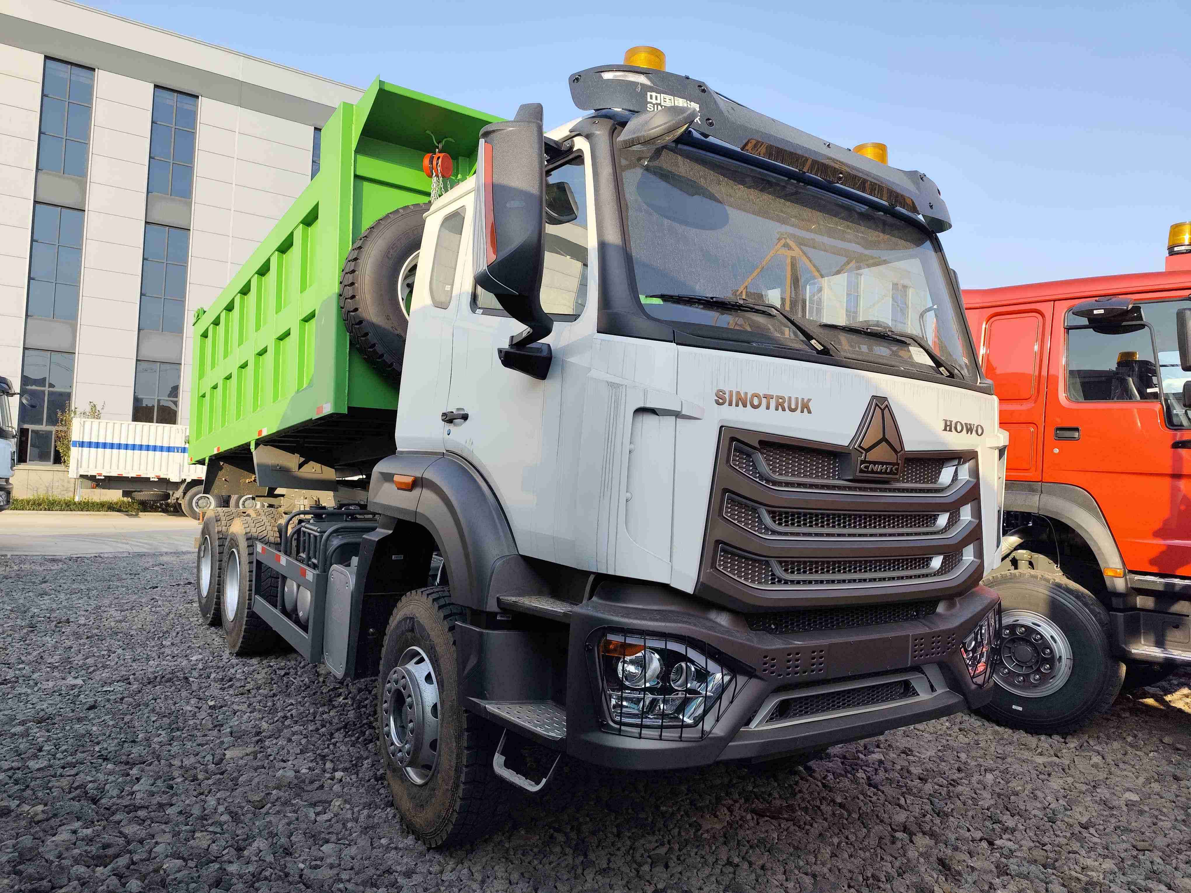 HOWO DUMP TRUCK