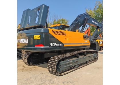 Mini HYUNDAI 305LC-9T Crawler Excavator To Guatemala