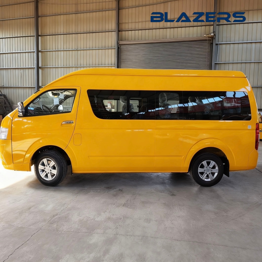 Budget-friendly FOTON G9 16-seat Gasoline  Minibuses Selling Robustly For Tanzania