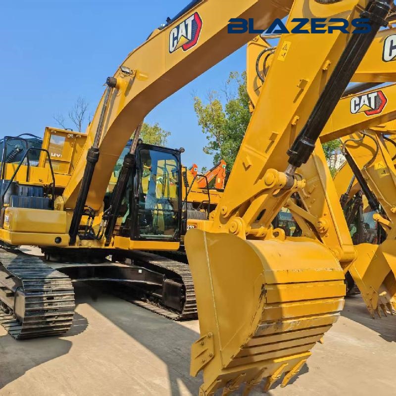 Low-hour 2021 Caterpillar CAT320 medium-sized crawler excavator suitable for building demolition