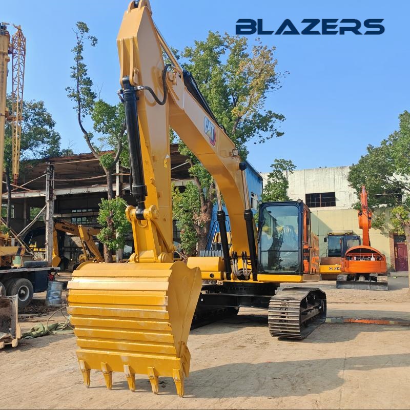 Used 2021 CAT320 Excavator Channel Cleanout For Southeast Asian