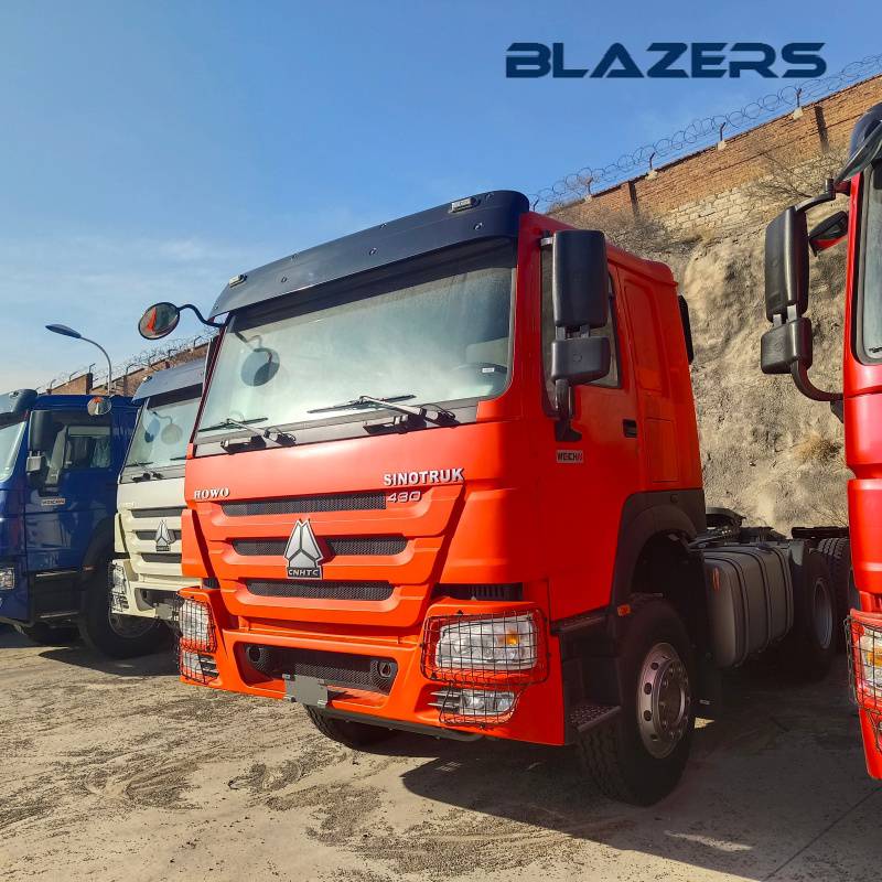 Low Price 430HP SINOTRUK HOWO  6X4 Tractor Truck For Congo