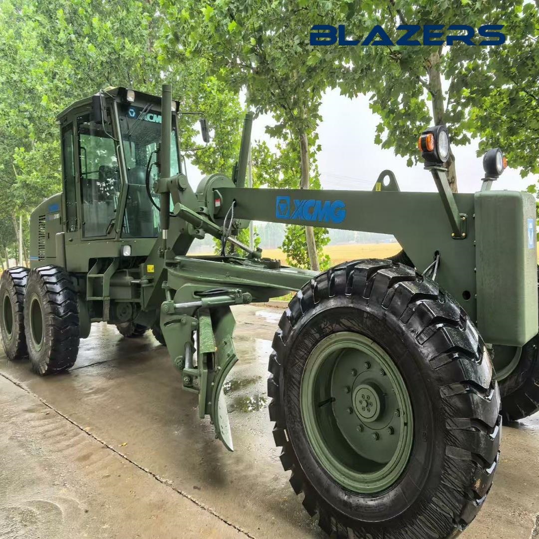 good quality second-hand XCMG GR180 Grader suitable for road construction in the African region.