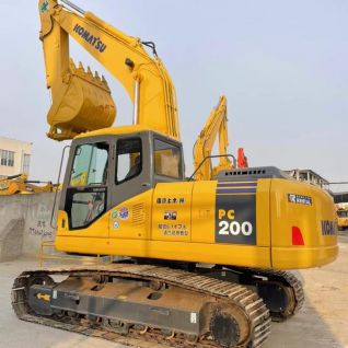 2022 Used Komatsu Excavators PC200 Of Ditches And Channels For Peru