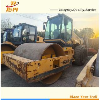 High-performance 20-ton ShangTui SR20M single-wheel road roller is selling well in the South American region.