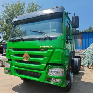 Used 380HP HOWO 6*4 10 Wheels Tractor Trucks for Highway Transportation