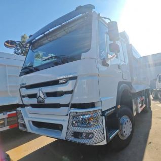 In Stock Used 10 Wheeled SINOTRUCK HOWO 6x4 Dump Truck Logistics Transportation For Papua New Guinea