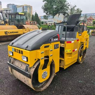 In Stock Used 3-Ton XCMG Vibratory Compactor for Landscaping Projects