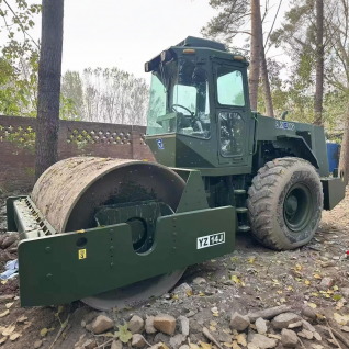 High Performance Used 14-Ton XCMG Vibratory Compactor for Road Projects