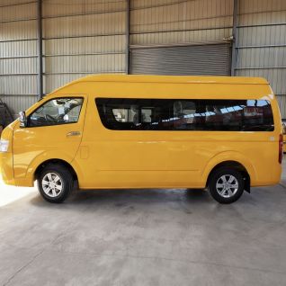 Budget-friendly FOTON G9 16-seat Gasoline  Minibuses Selling Robustly For Tanzania