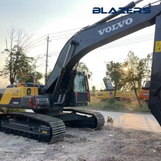 Low-Hour 2021 Volvo EC290 Crawler Excavator Excavation Of Ditches in Guatemala