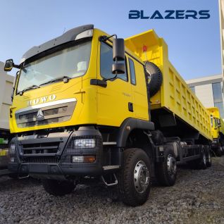Durable HOWO TX 8x4 Tipping Truck With 371HP Engine For Senegal