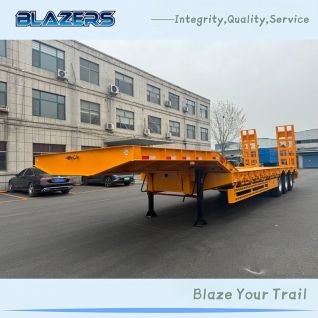 Brand New 60 Tons BLAZERS 3 Axles Lowbed Semi Trailer For Mali